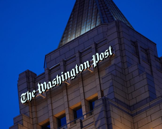 will-lewis-steps-down-as-washington-post-ceo-days-after-mass-layoffs
