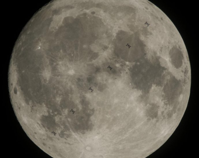 Space Station Research Contributes to Artemis II