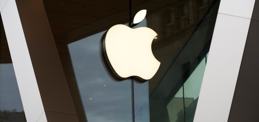 apple-customers-receive-payments-from-$95m-settlement.-what-to-know