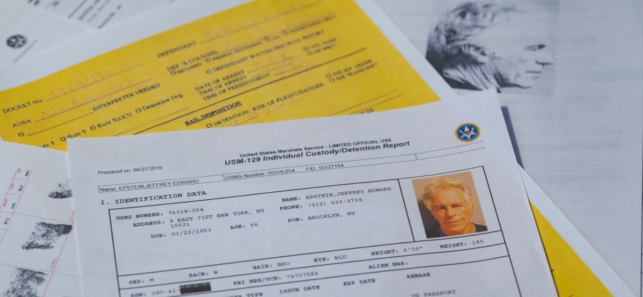 files-show-fbi-found-no-evidence-epstein-was-running-sex-trafficking-ring