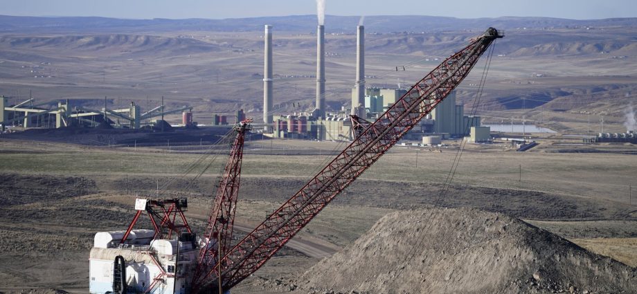 colorado-electric-cooperatives-dispute-federal-order-to-keep-coal-plant-running