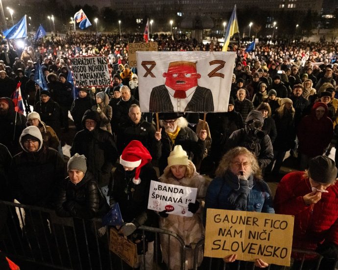 anticorruption-efforts-declining-in-democracies-around-the-world:-watchdog