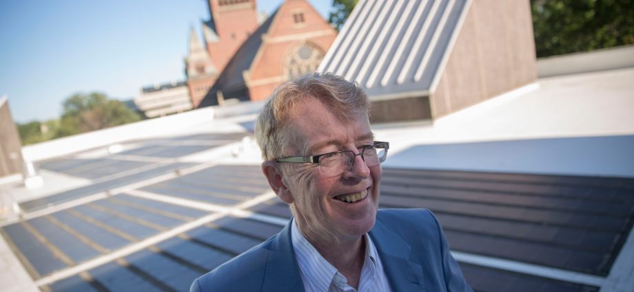 trailblazing-atmospheric-scientist-was-‘a-titan-in-the-scientific-world’