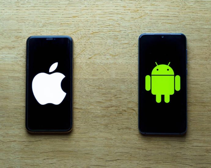 apple,-google-agree-to-loosen-grip-on-uk-app-stores