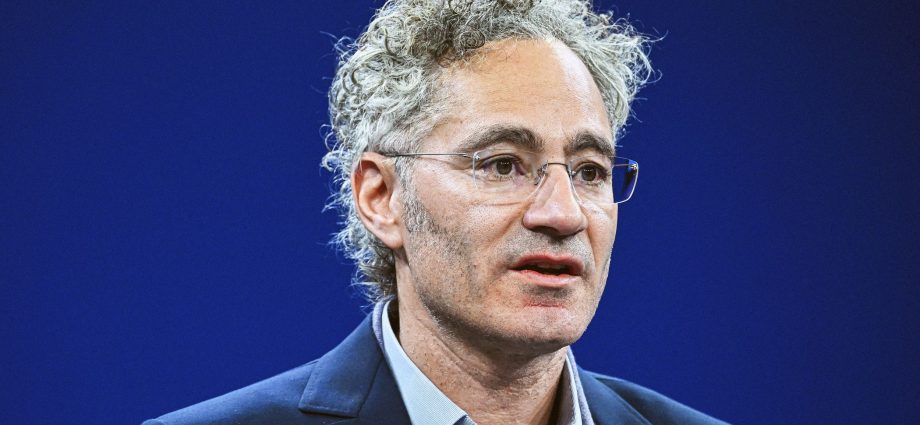 palantir-ceo-alex-karp-recorded-a-video-about-ice-for-his-employees