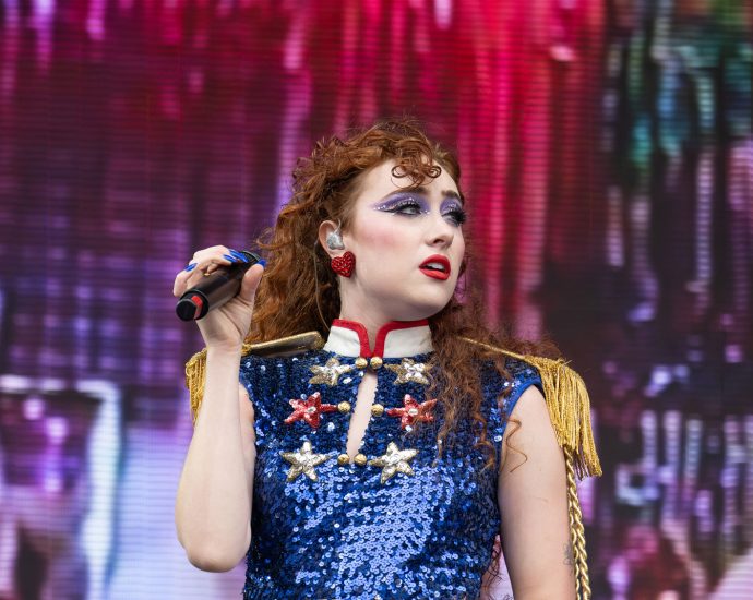 chappell-roan-ditches-talent-agency-over-ceo’s-epstein-ties