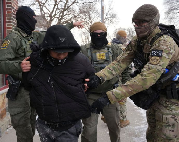 immigrants-file-record-number-of-habeas-cases