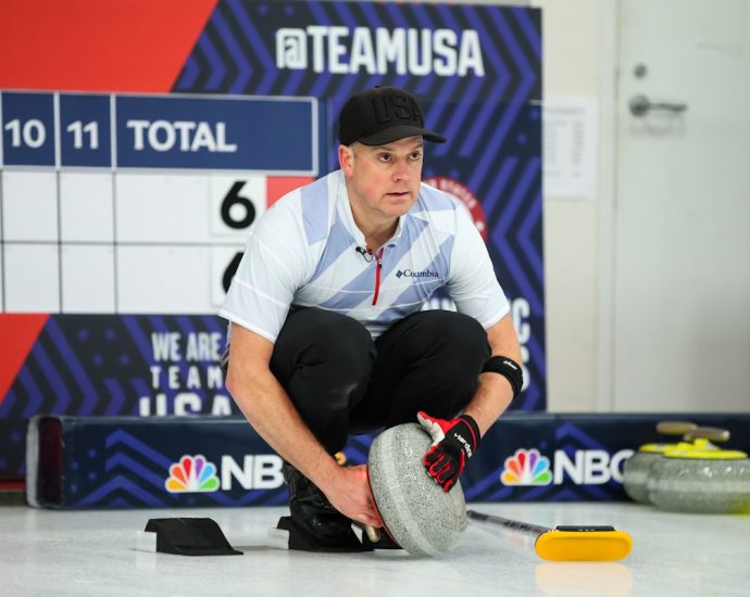 “no-shades-of-gray”:-us.-olympian-calls-out-ice-terror-in-minnesota