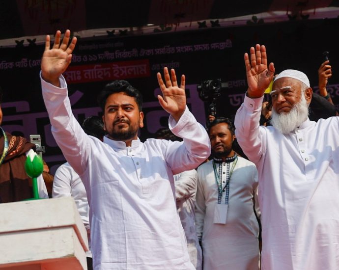 nahid-islam-and-the-uneasy-alliance-that-could-shape-bangladesh’s-vote