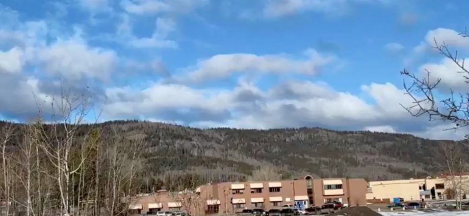 at-least-9-dead-after-two-deadly-shootings-in-small-canadian-town