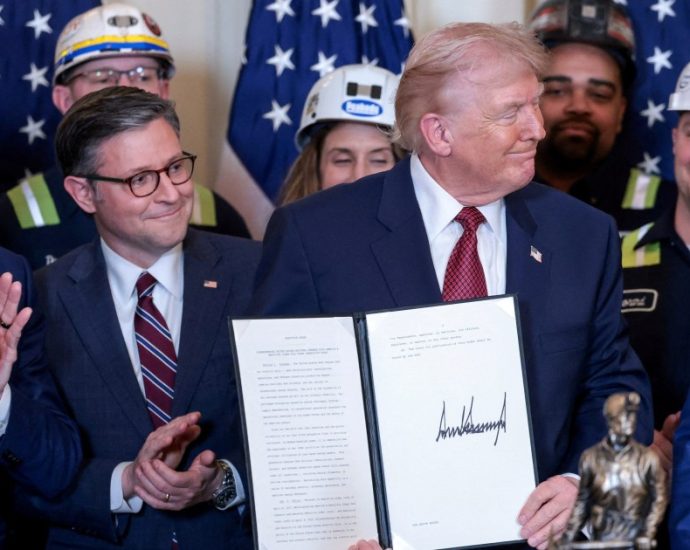 the-traitor-orders-pentagon-to-buy-electricity-generated-by-coal