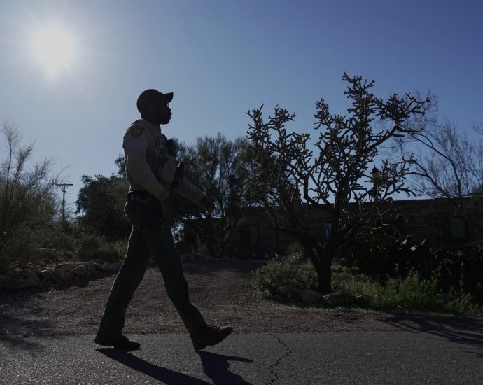 fbi-searches-through-catalina-foothill-in-connection-to-nancy-guthrie’s-disappearance