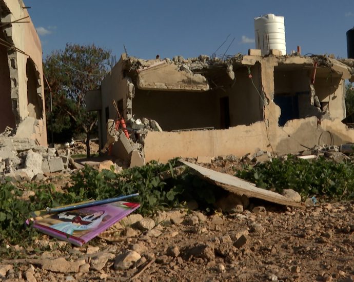 israeli-settlers-illegally-bulldoze-palestinian-homes