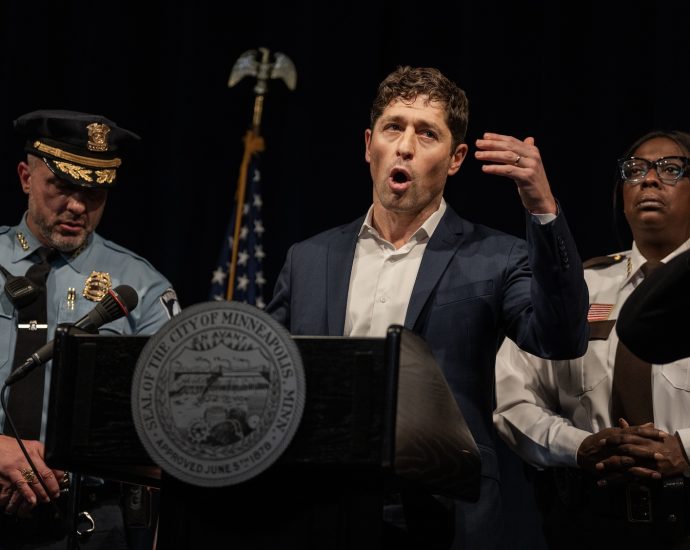 “we-can-outlast-an-occupation”:-frey-celebrates-as-minneapolis-ice-surge-ends