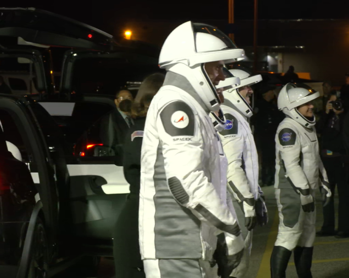 nasa’s-spacex-crew-12-greet-family,-friends-during-walkout