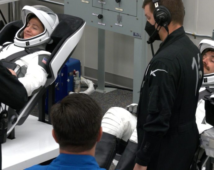nasa’s-spacex-crew-12-suit-up