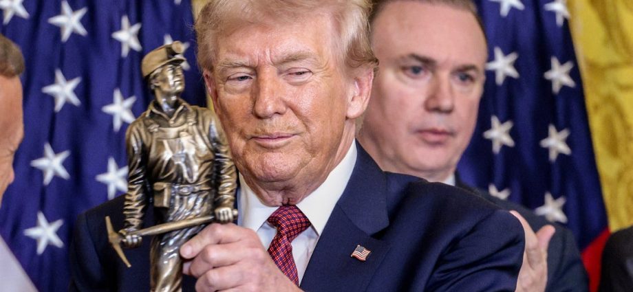 ‘so-mortifying’: the-traitor-was-given-yet-another-weird-award,-and-critics-are-aghast