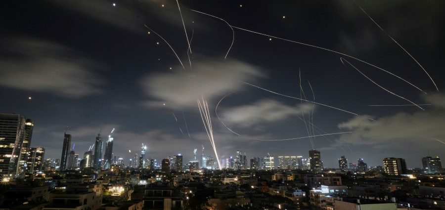 2-israelis-charged-with-using-classified-military-information-to-place-bets