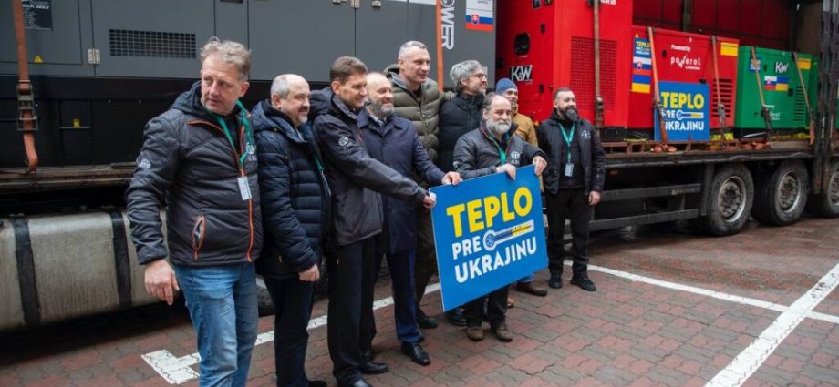 about-20k-slovak-donors-raise-e1.1m-for-ukrainian-generators-and-charging-stations