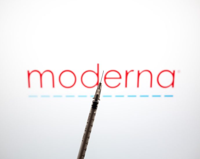 “the-real-agenda-is-rejecting-science”:-fda-unexpectedly-nixes-new-moderna-flu-vaccine