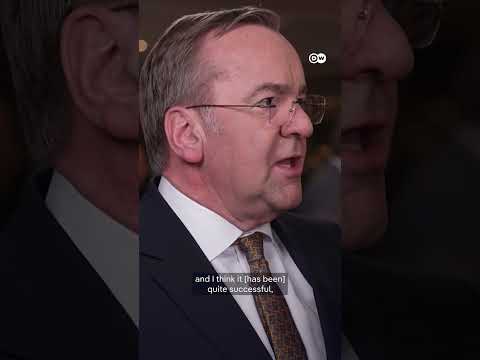 german-defense-minister-to-dw:-‘if-the-world-changes,-we-know-we-need-to-change,-too.’