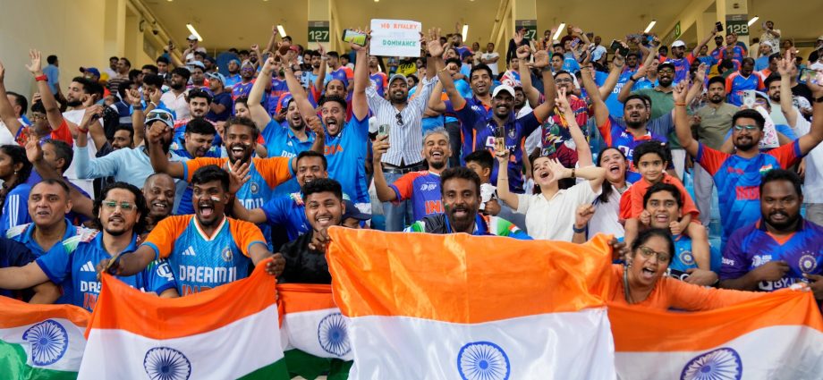 india-vs-pakistan:-eager-fans-brave-surge-in-travel-costs-for-t20-world-cup
