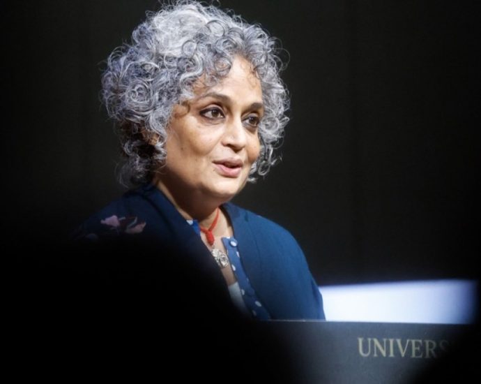 arundhati-roy-‘shocked’-by-jury’s-gaza-remarks,-quits-berlin-film-festival