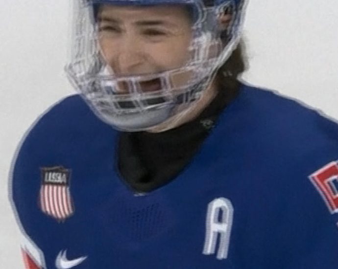 team-usa-women’s-hockey-defeats-italy,-goes-to-semifinal