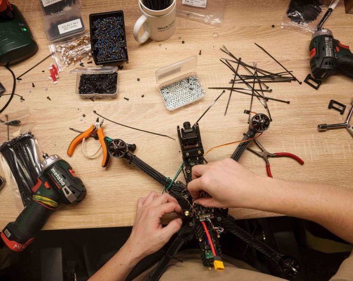 are-lasers-the-future-of-anti-drone-warfare?