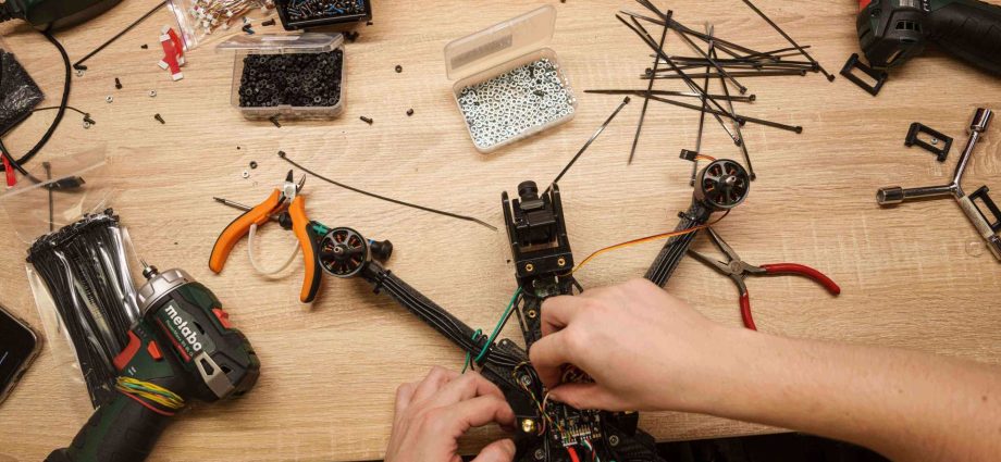 are-lasers-the-future-of-anti-drone-warfare?