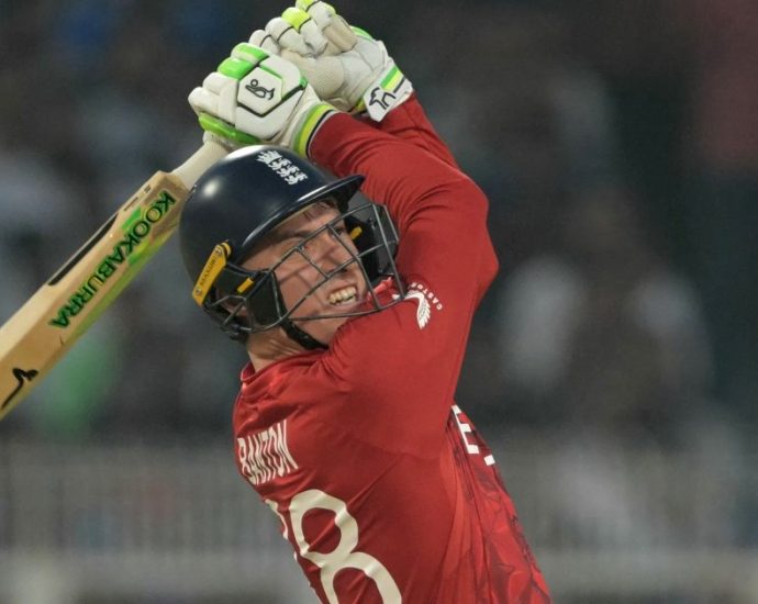 england-beat-scotland-to-get-t20-world-cup-bid-back-on-track