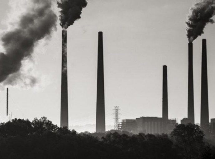 US cuts legal foundation for federal climate regulation