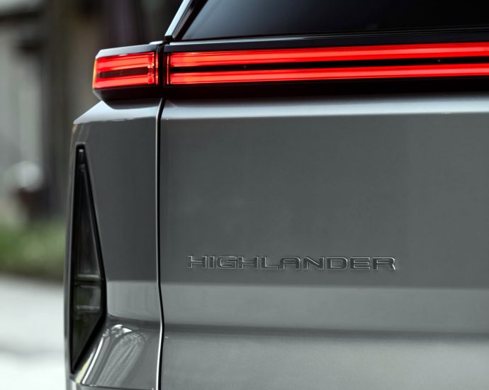 Toyota skips hybrid, outs battery-powered 2027 Highlander family SUV with up to 320-mile range – NotebookCheck.net News