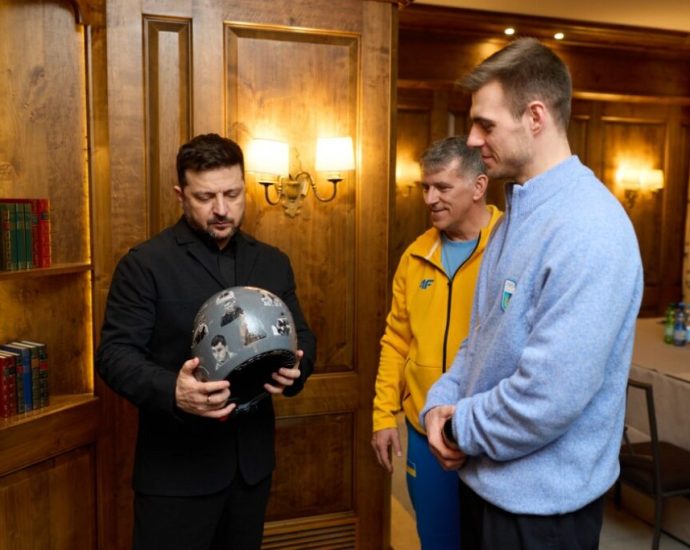 zelenskyy-awards-skeleton-racer-disqualified-by-ioc-for-helmet-honoring-22-ukrainian-athletes-killed-by-russia