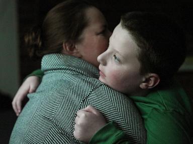 as-some-people-push-to-make-profound-autism-its-own-diagnosis,-this-family-is-raising-twins-with-it