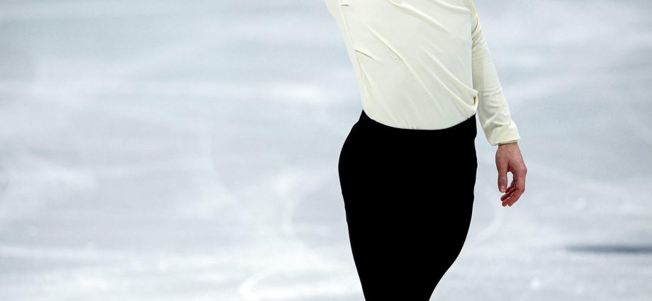 maxim-naumov-says-skating-community-has-ilia-malinin’s-back