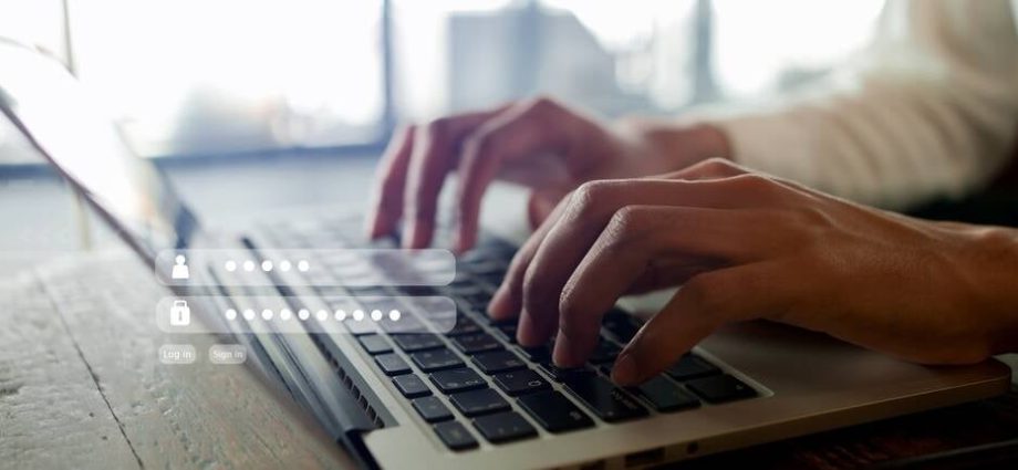 you-probably-can’t-trust-your-password-manager-if-it’s-compromised