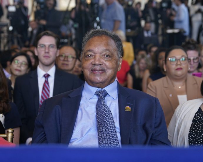 jesse-jackson,-civil-rights-icon,-dies-at-age-84