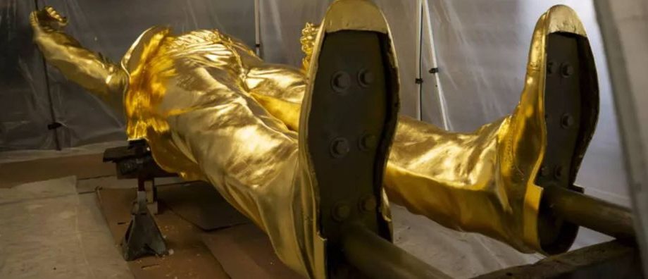 fuck-this-guy:-the-hunted-becomes-the-beached