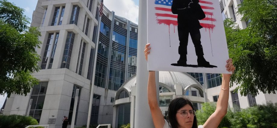 us-judge-says-wrongfully-deported-kilmar-abrego-garcia-can’t-be-re-detained