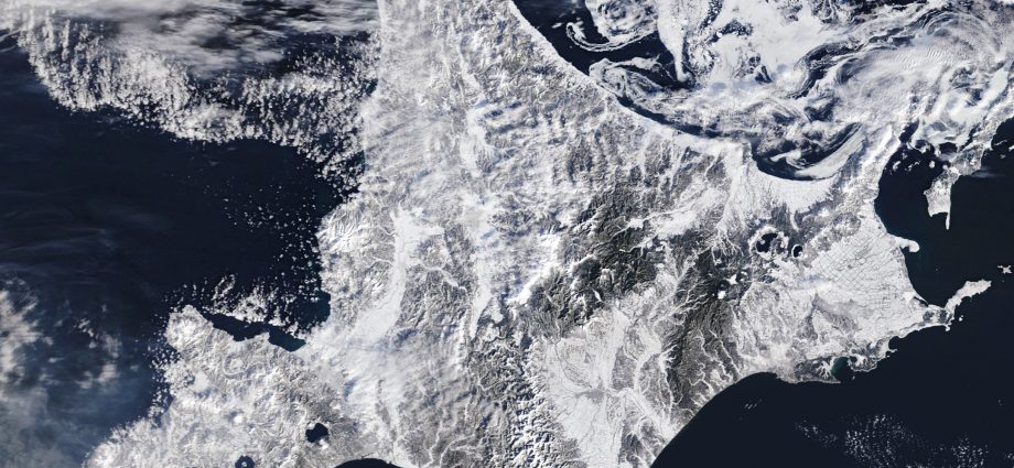 stormy,-snowy-winter-for-hokkaido