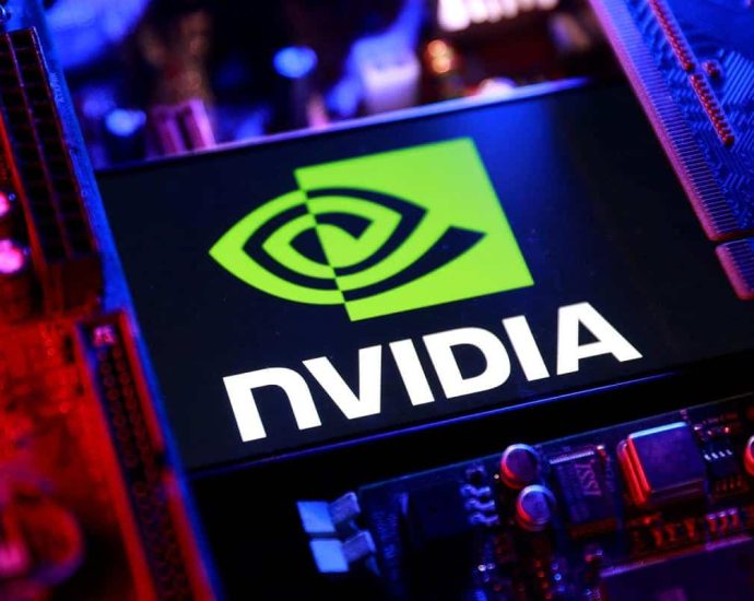 chinese-customs-block-shipments-of-nvidia’s-second-most-powerful-ai-chip,-h200