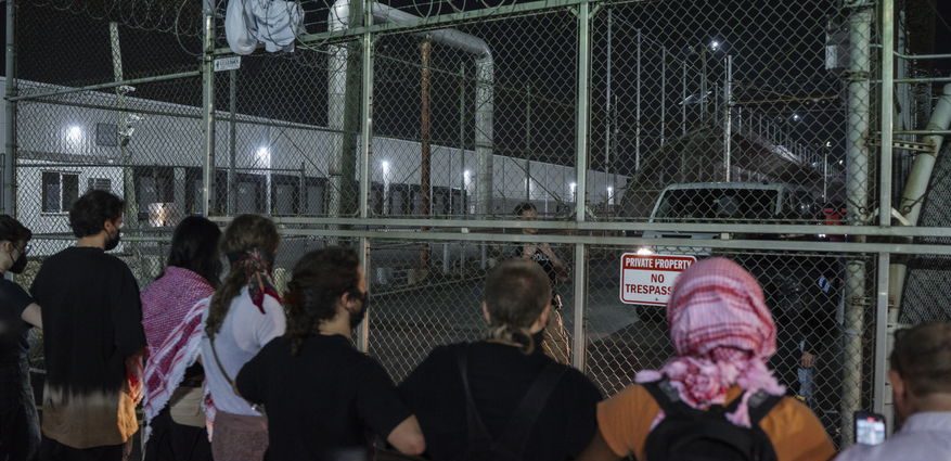 advocates-warn-of-worsening-conditions-in-ice-detention-centers