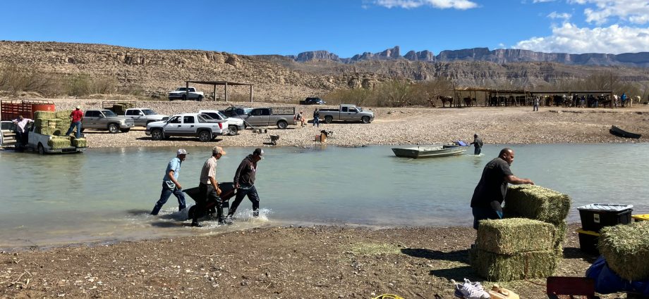 border-wall-closes-in-on-big-bend