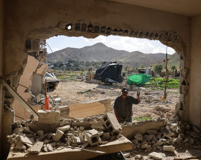 live:-israel-steps-up-attacks,-land-takeover-across-occupied-west-bank