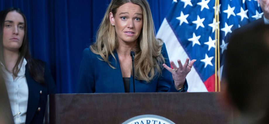 she-was-the-spokesperson-for-the-traitor’s-immigration-policy.-why-is-she-leaving?