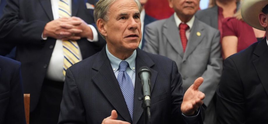 barabak:-with-immigration-losing-its-edge,-republicans-find-a-new-boogeyman:-‘radical-islam’