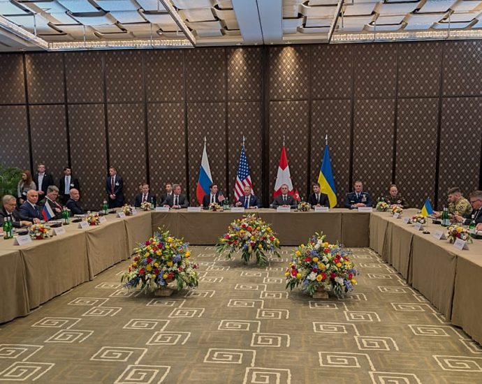 ukraine-us-russia-talks:-‘progress’-on-military-track-and-only-‘dialogue’-on-political-aspect