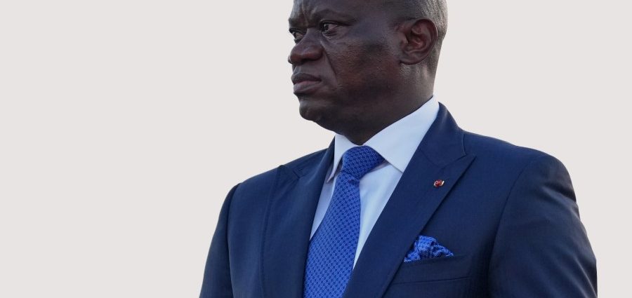 gabon-suspends-access-to-social-media-as-critics-accuse-its-leader-of-crackdown-on-dissent