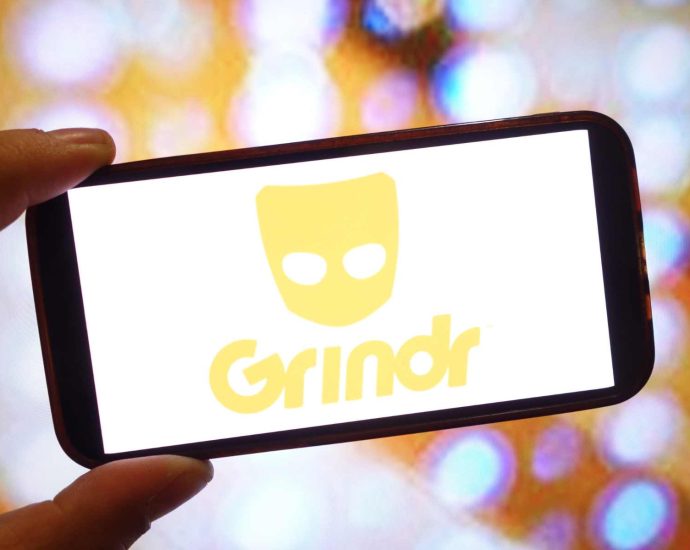 former-grindr-staff-says-app-went-downhill-after-one-key-change